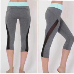 NWT Gray/Mint Green Waist Band Work Out Capris